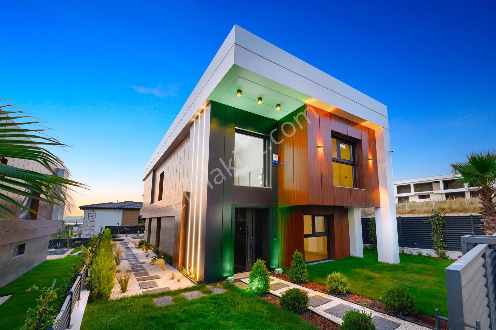 Soğucak'ta Deniz Manzaralı 4+1 Müstakil Lüx Satılık Villa - Görsel 33