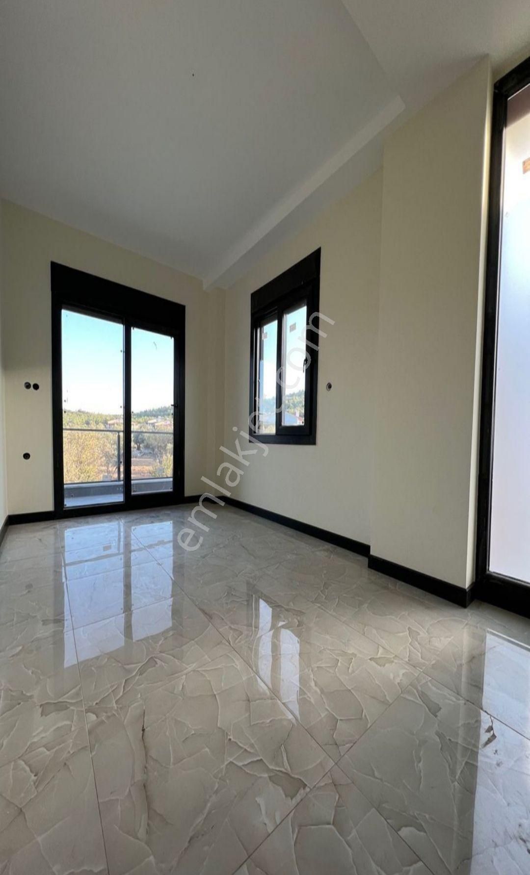 Taş Emlak'tan Çamlıkta Site İçinde Sıfır Villa - Görsel 17