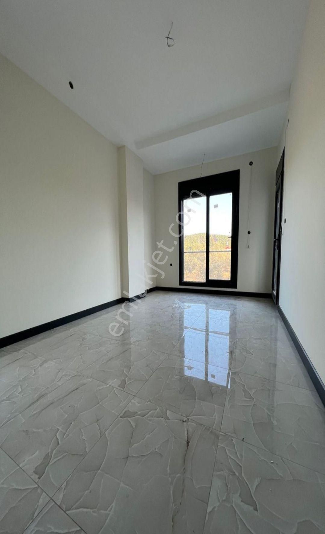 Taş Emlak'tan Çamlıkta Site İçinde Sıfır Villa - Görsel 18