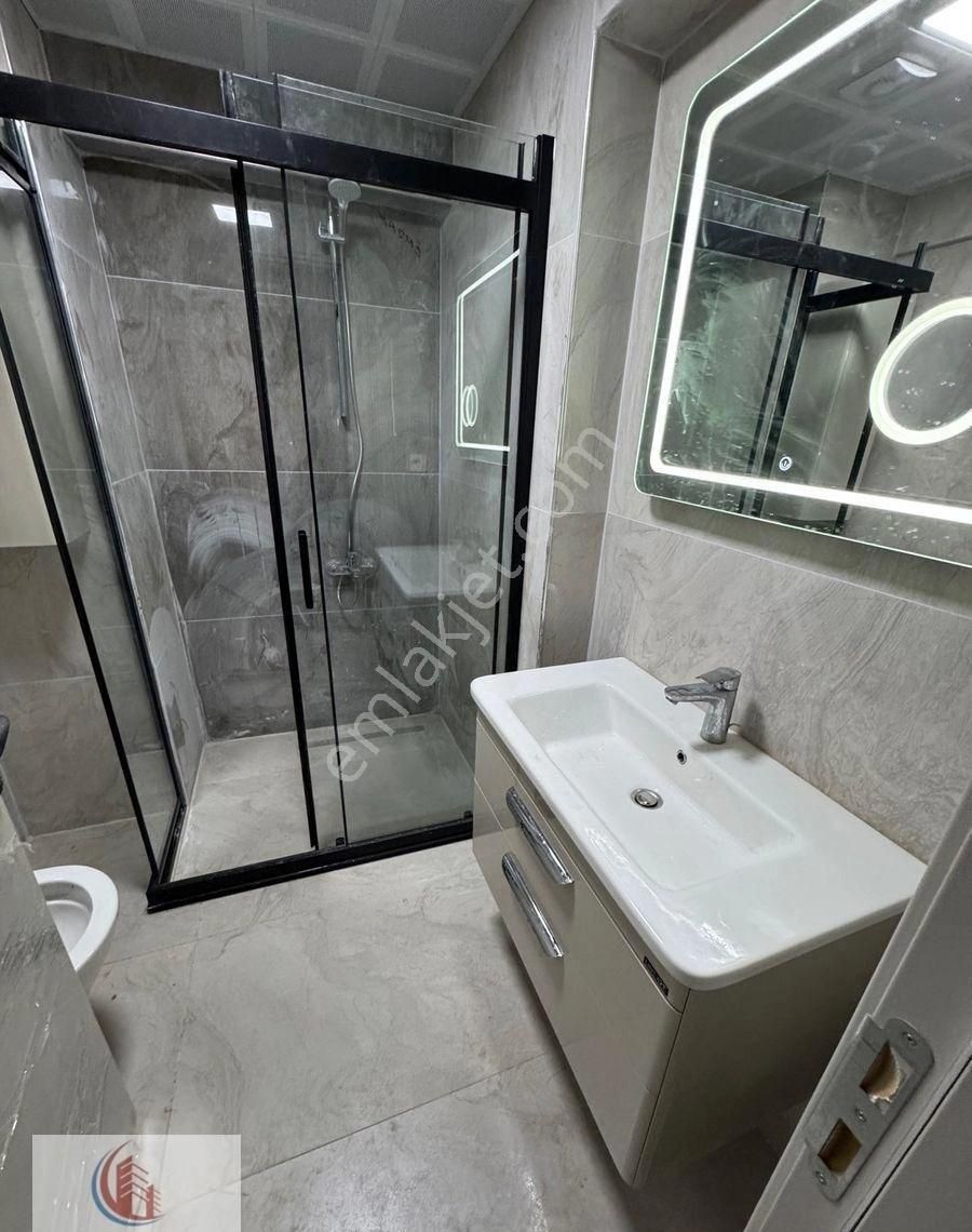 Anıttepede 2+1 Ön Giriş Yeni Bina 7 Milyon 500 Bin Tl Vansudan - Görsel 20