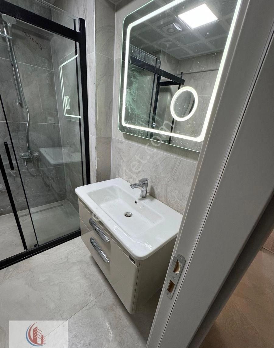 Anıttepede 2+1 Ön Giriş Yeni Bina 7 Milyon 500 Bin Tl Vansudan - Görsel 17