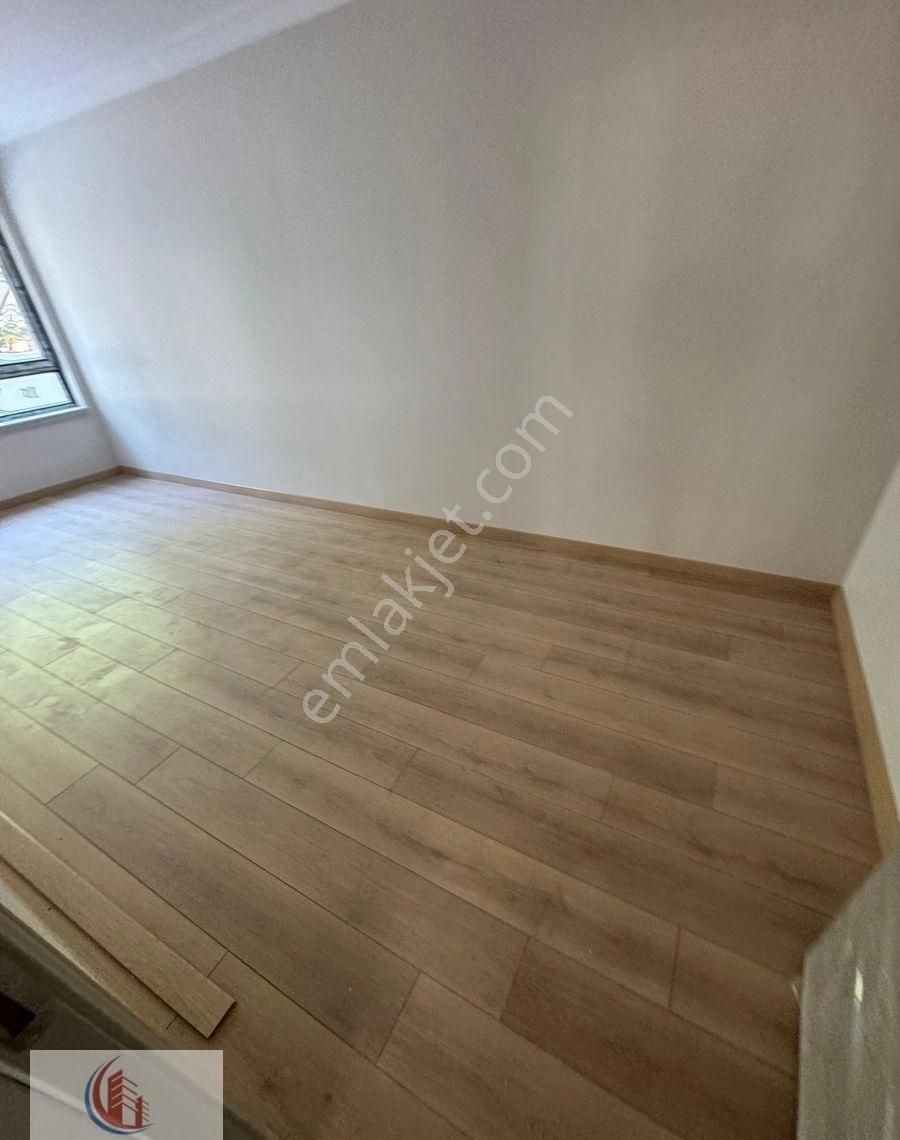 Anıttepede 2+1 Ön Giriş Yeni Bina 7 Milyon 500 Bin Tl Vansudan - Görsel 19