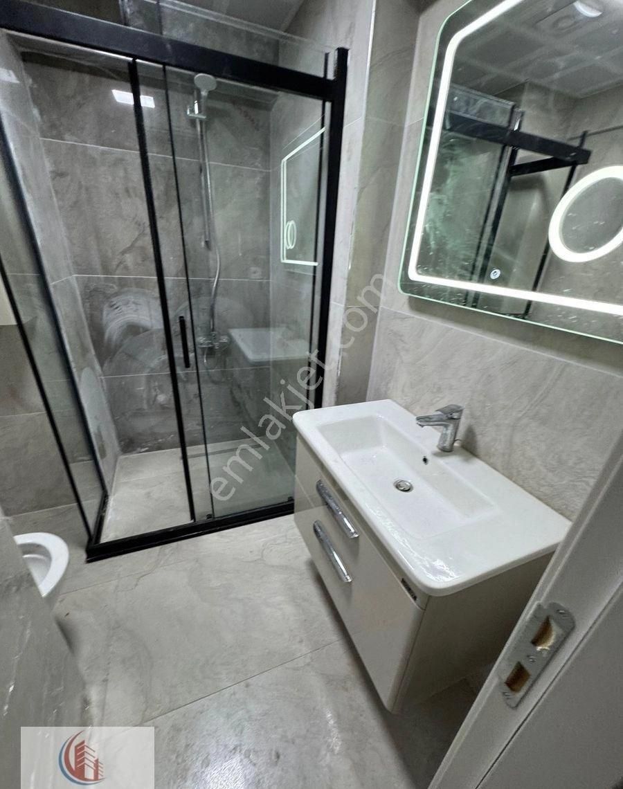 Anıttepede 2+1 Ön Giriş Yeni Bina 7 Milyon 500 Bin Tl Vansudan - Görsel 28