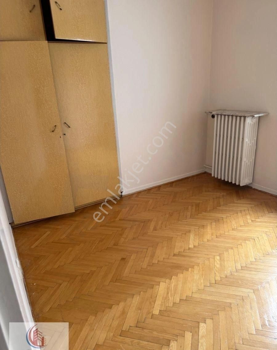 Bahçelide 3+1 Merkezi 3.katta 7.caddeye Yakın 35 Bin Tl - Görsel 11