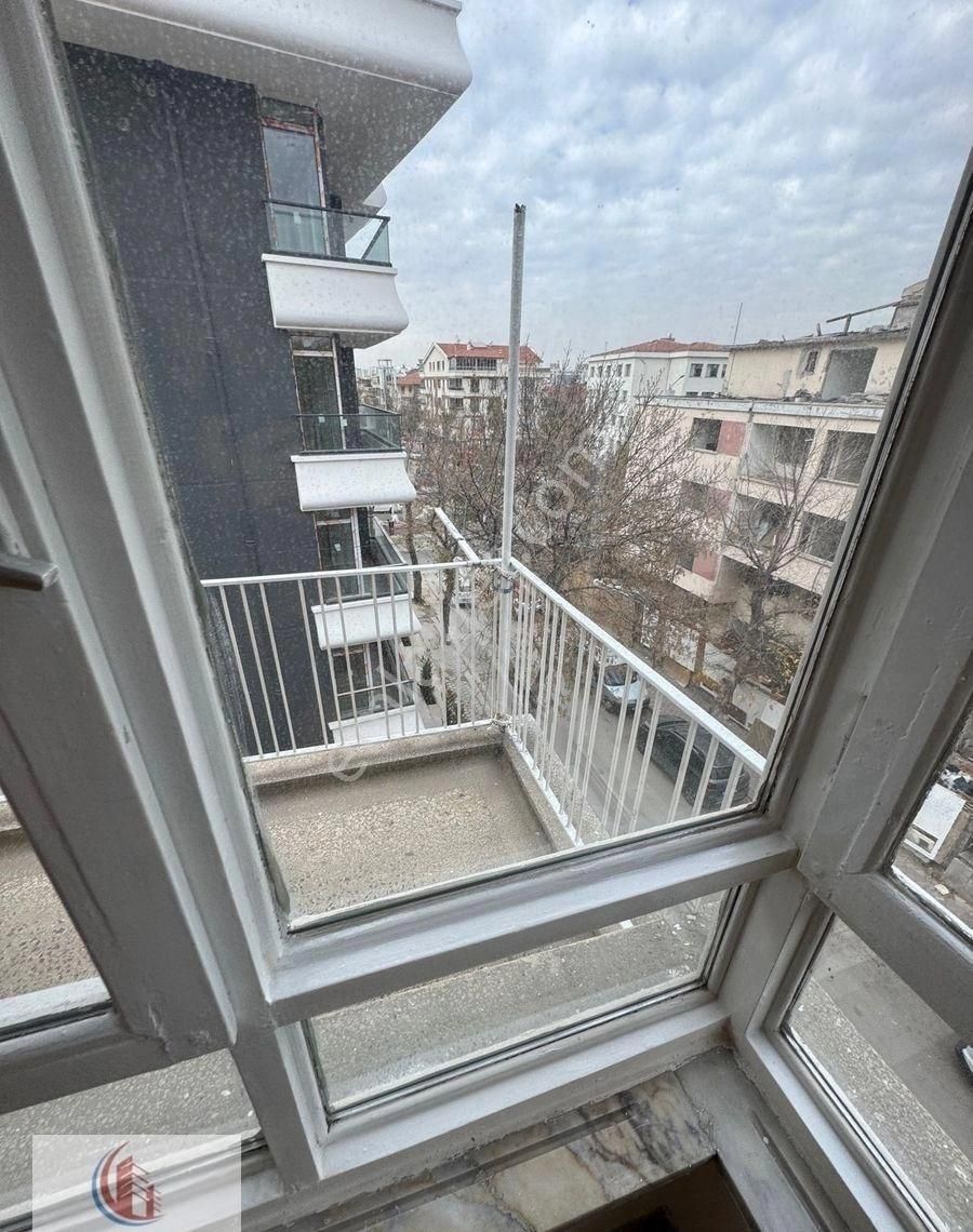 Bahçelide 3+1 Merkezi 3.katta 7.caddeye Yakın 35 Bin Tl - Görsel 5