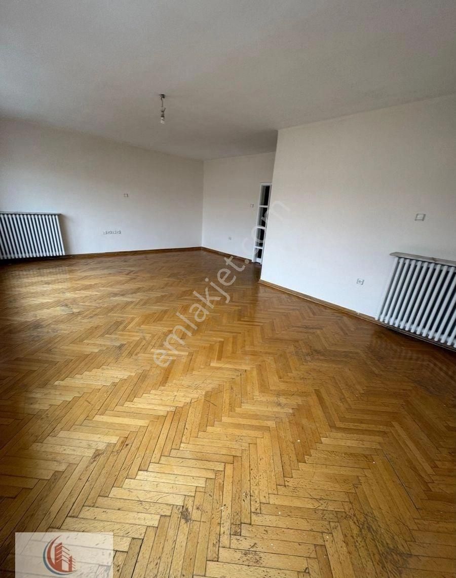 Bahçelide 3+1 Merkezi 3.katta 7.caddeye Yakın 35 Bin Tl - Görsel 7