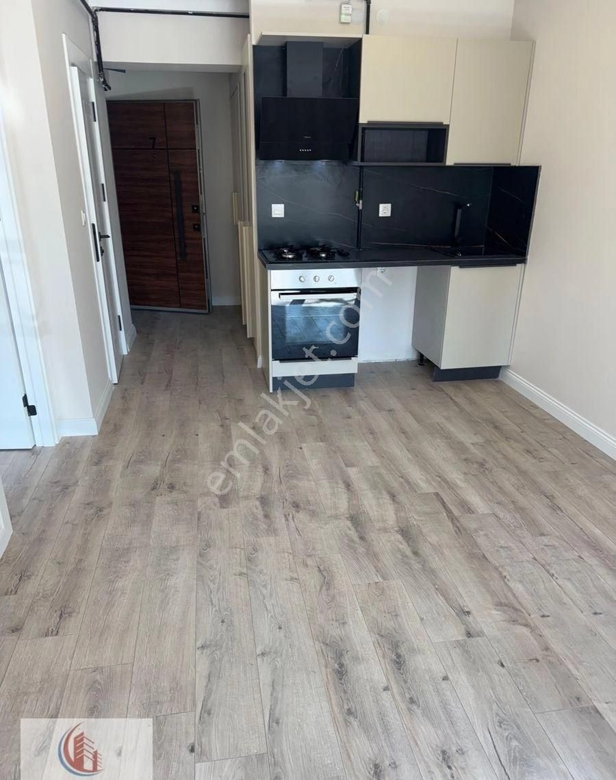 Bahçelide 1+1 Giriş Yeni Bina Bahçe Kullanımlı 7 Milyon Tl