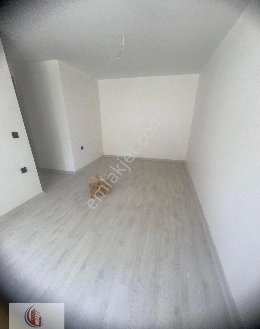 Bahçelide Yeni Bina 2+1 Bahçe Katı Teraslı 6 Milyon 950 Bin Tl Cansudan - Görsel 8