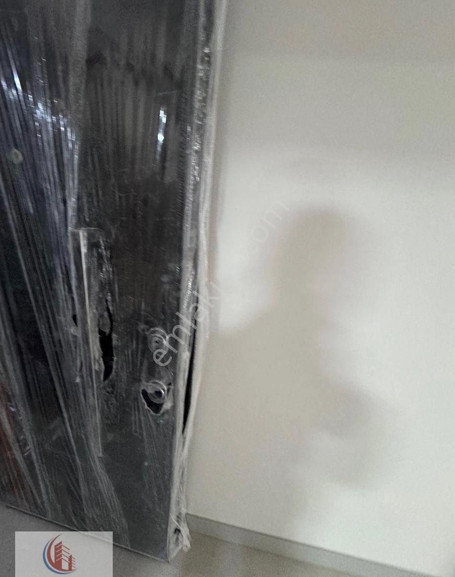 Anıttepede 1+1 Giriş Yeni Bina 5 Milyon 500 Bin Tl Cansudan - Görsel 31