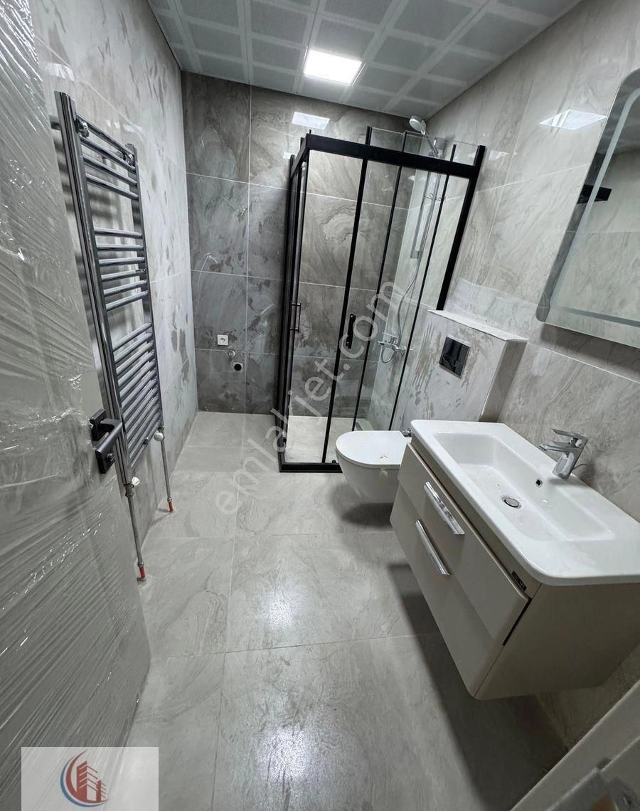 Anıttepede 1+1 Giriş Yeni Bina 5 Milyon 500 Bin Tl Cansudan - Görsel 29