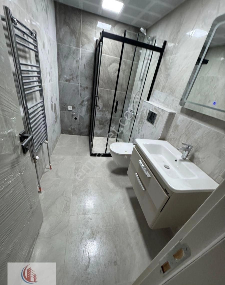 Anıttepede 1+1 Giriş Yeni Bina 5 Milyon 500 Bin Tl Cansudan - Görsel 20