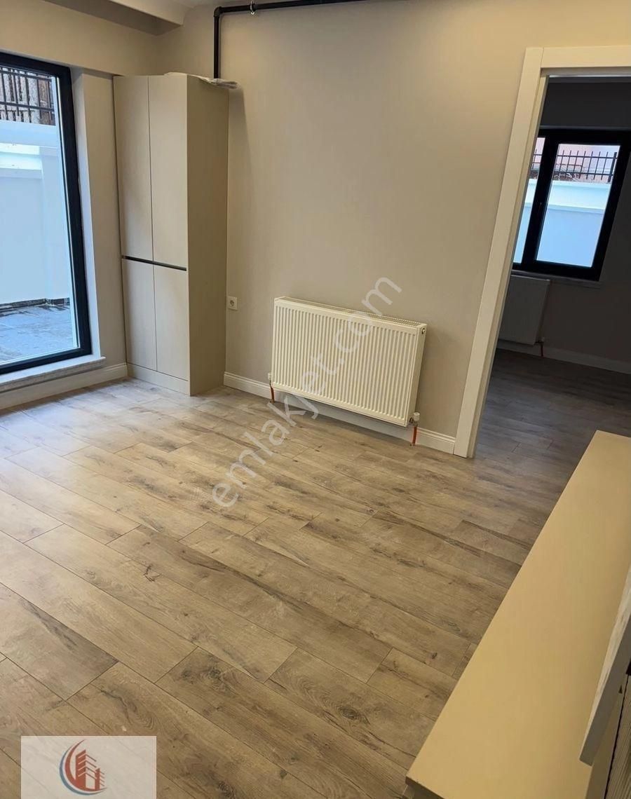 Bahçelide Yeni Bina Bahçe Katı Teras Kullanımlı Köşe Bina 1+1 6 Milyon 750 Bin Tl - Görsel 16