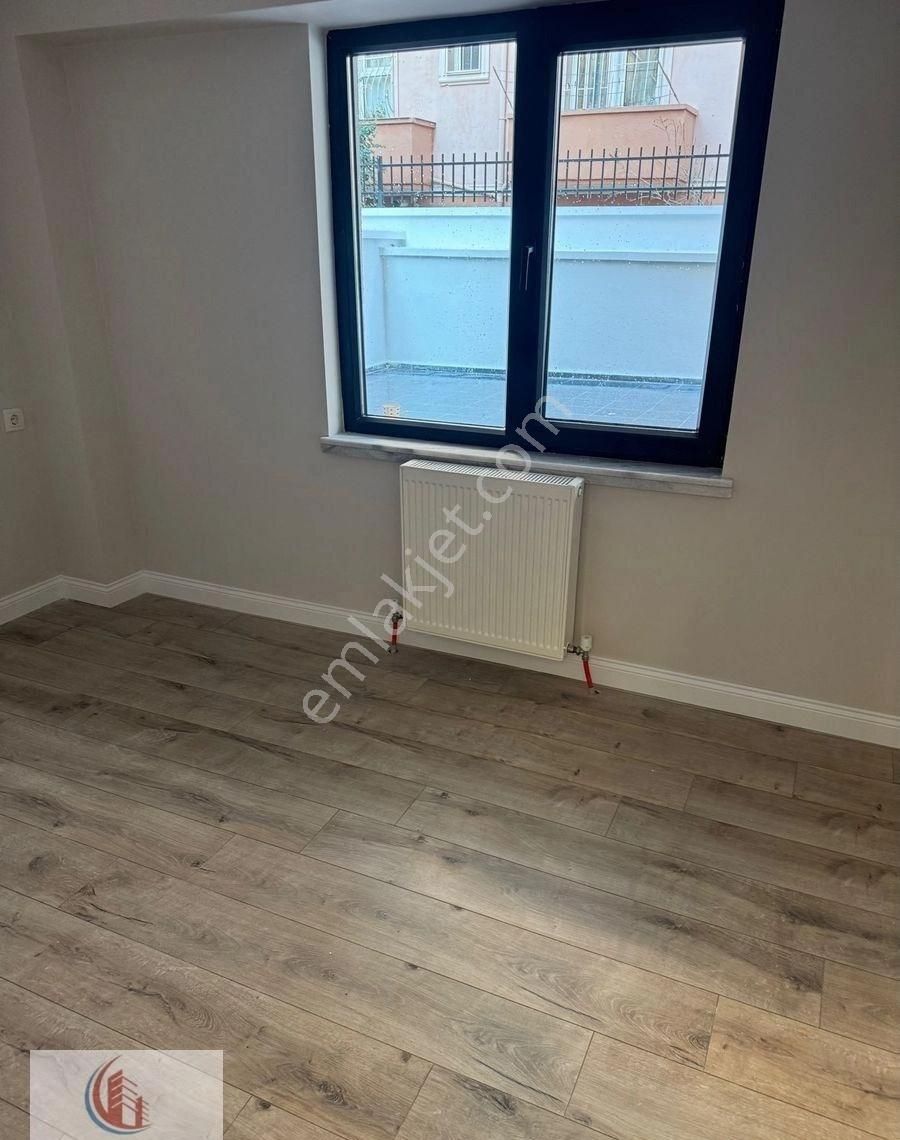 Bahçelide Yeni Bina Bahçe Katı Teras Kullanımlı Köşe Bina 1+1 6 Milyon 750 Bin Tl - Görsel 30