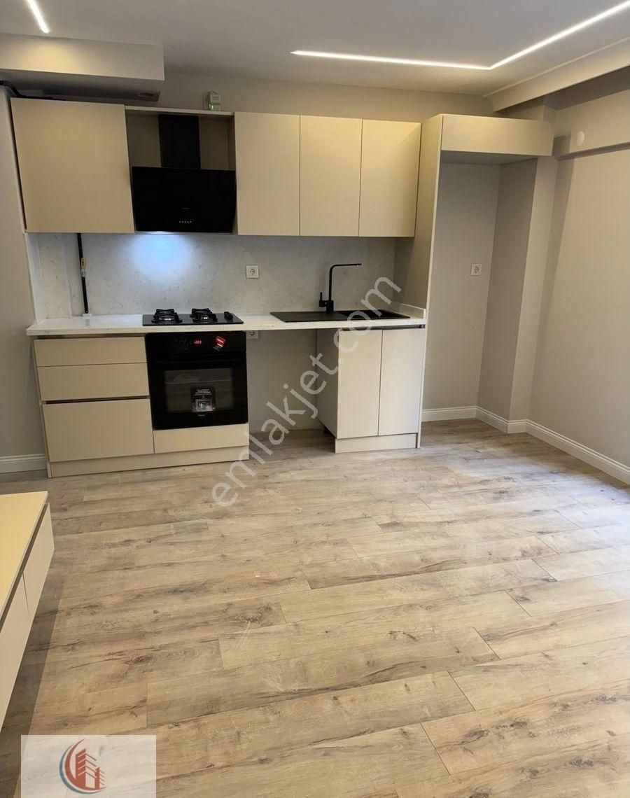 Bahçelide Yeni Bina Bahçe Katı Teras Kullanımlı Köşe Bina 1+1 6 Milyon 750 Bin Tl - Görsel 20