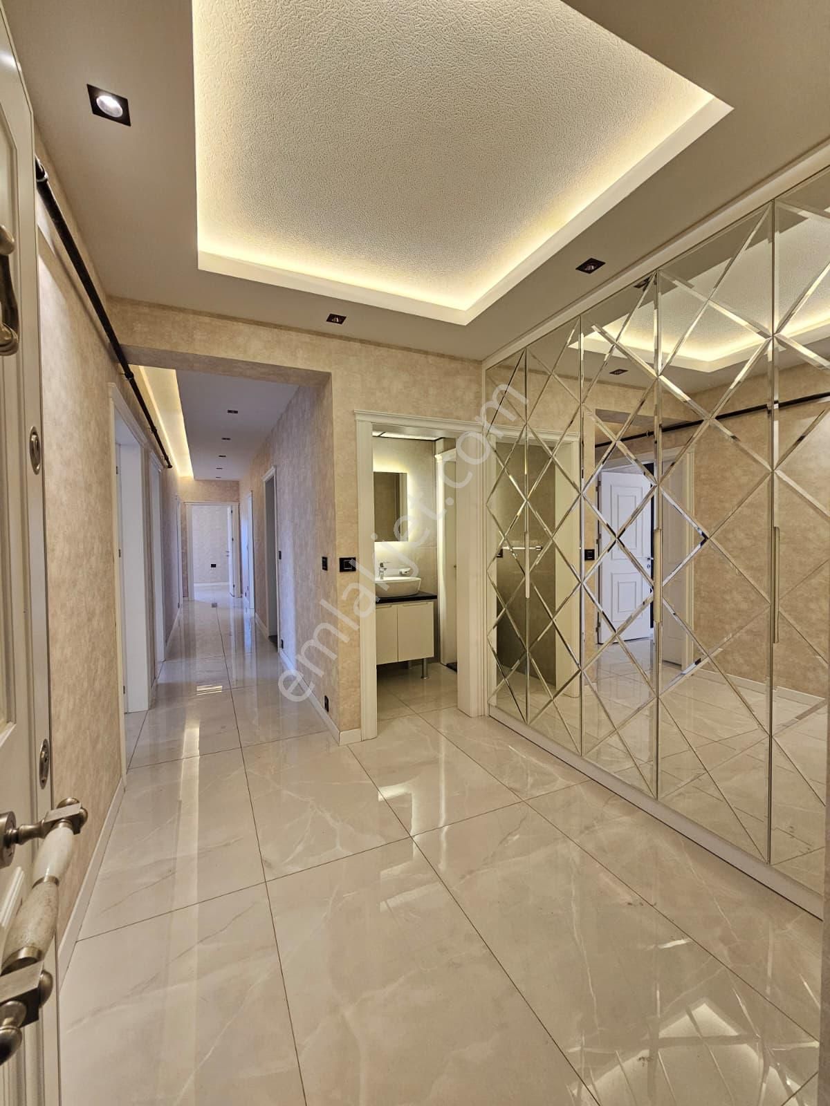 Denizli Şemikler'de 3+1 190 M2 Havuzlu Site İçersinde Satılık Arakat Ultra Lüks Daire - Görsel 32