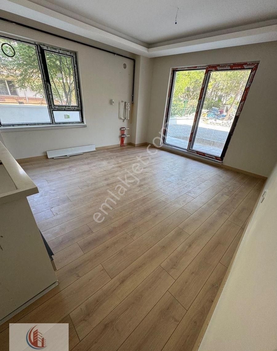 Anıttepede 1+1 Giriş Yeni Bina 6 Milyon Tl Cansudan - Görsel 27