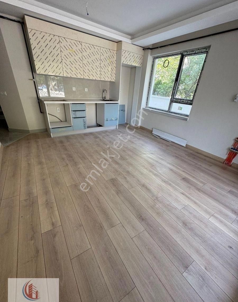 Anıttepede 1+1 Giriş Yeni Bina 6 Milyon Tl Cansudan - Görsel 21