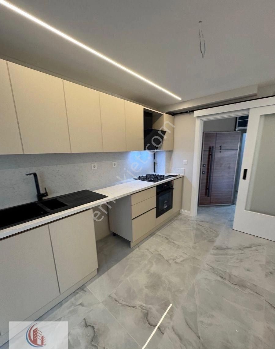 Bahçelide Köşe Bina 2+1 Yeni Bina Bahçekatı 9 Milyon - Görsel 6