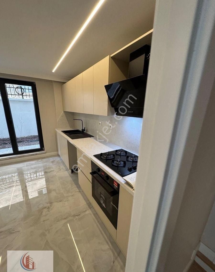 Bahçelide Köşe Bina 2+1 Yeni Bina Bahçekatı 9 Milyon - Görsel 11