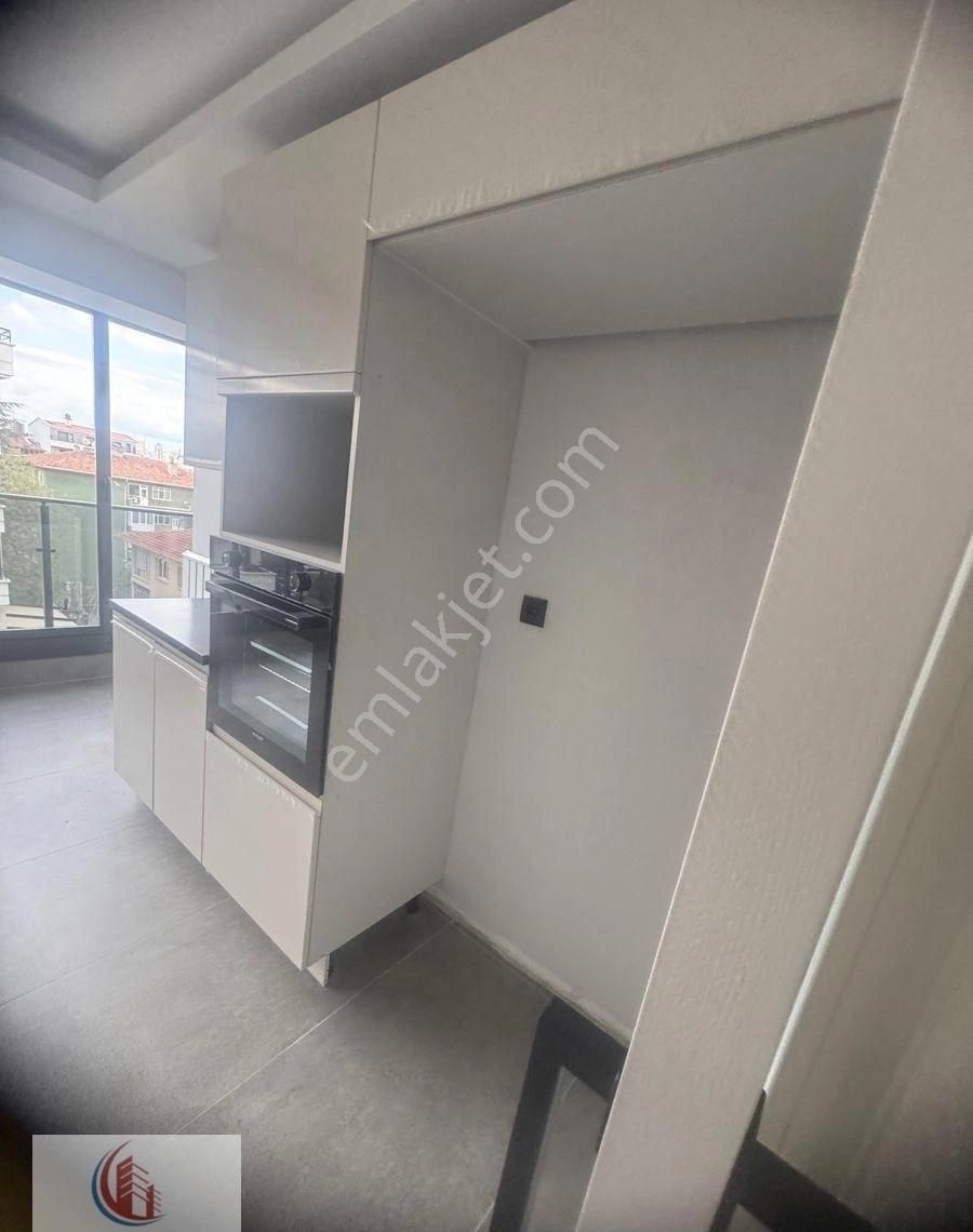 Bahçelide 4+1 Yeni Bina Teraslı Buleks Anıtkabir Manzaralı 13 Milyon 500 Bin Tl Cansudan - Görsel 7