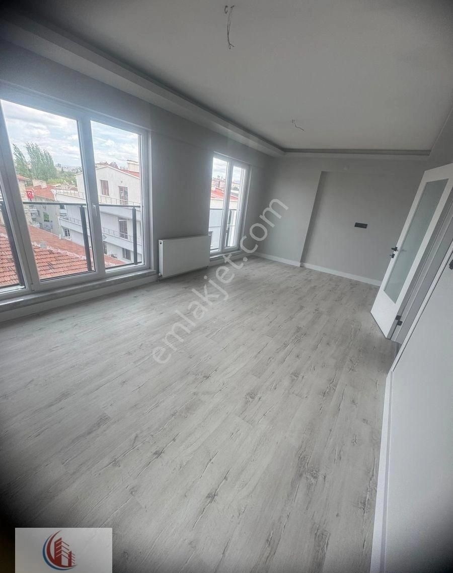 Bahçelide 4+1 Yeni Bina Teraslı Buleks Anıtkabir Manzaralı 13 Milyon 500 Bin Tl Cansudan - Görsel 2