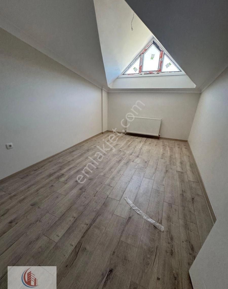 Emekte Yeni Bina 4+1 Ön Cephe Teraslı Dubleks 14 Milyon 500 Bin Tl - Görsel 32