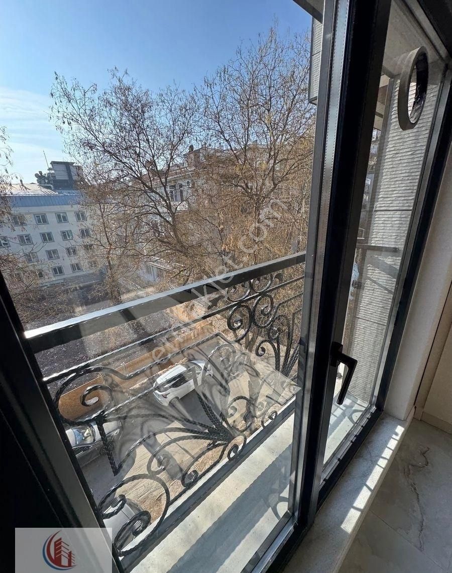 Bahçelide Yeni Bina Köşe 3+1 Teraslı Dubleks 18 Milyon Tl - Görsel 26