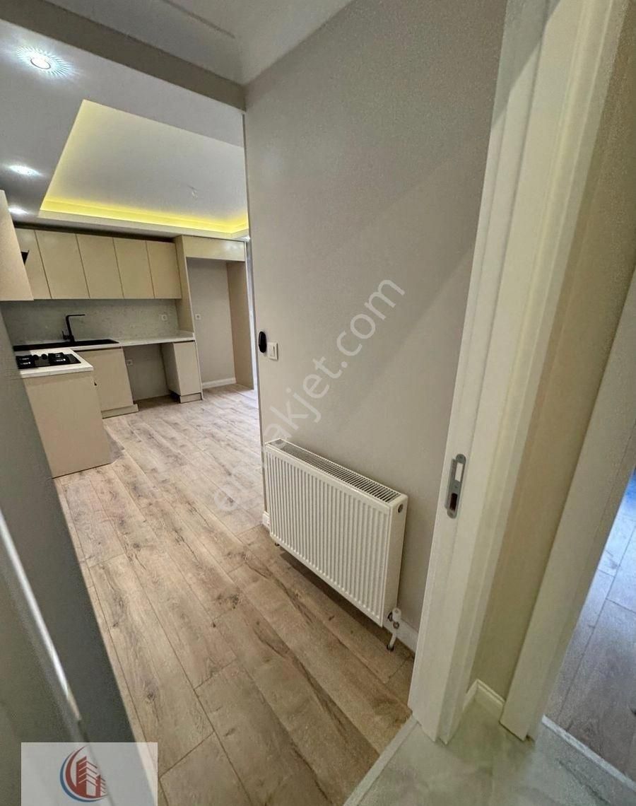 Bahçelide Yeni Sıfır Bina 1 + 1 Kat 2de 8 Milyon Tl - Görsel 19