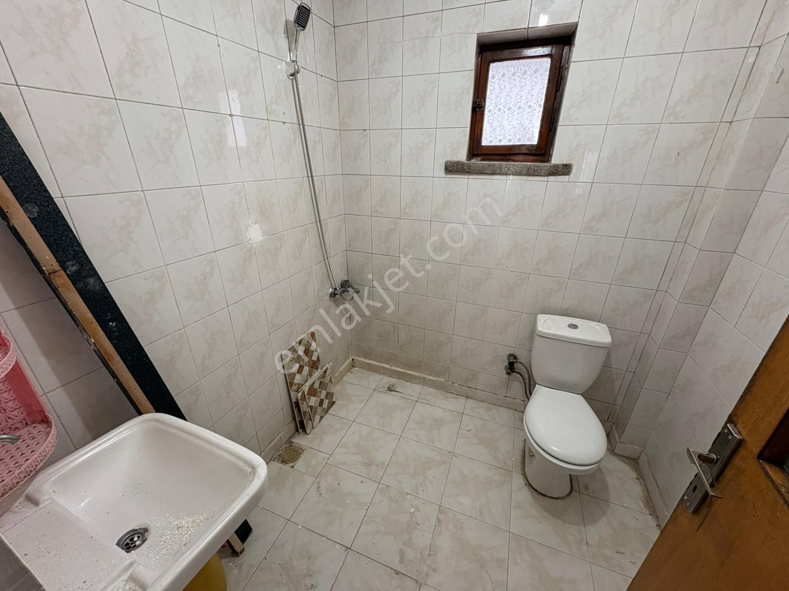 "sincan Merkeze Yürüme Mesafesinde Ara Katta Geniş M2'li Daire" - Görsel 12