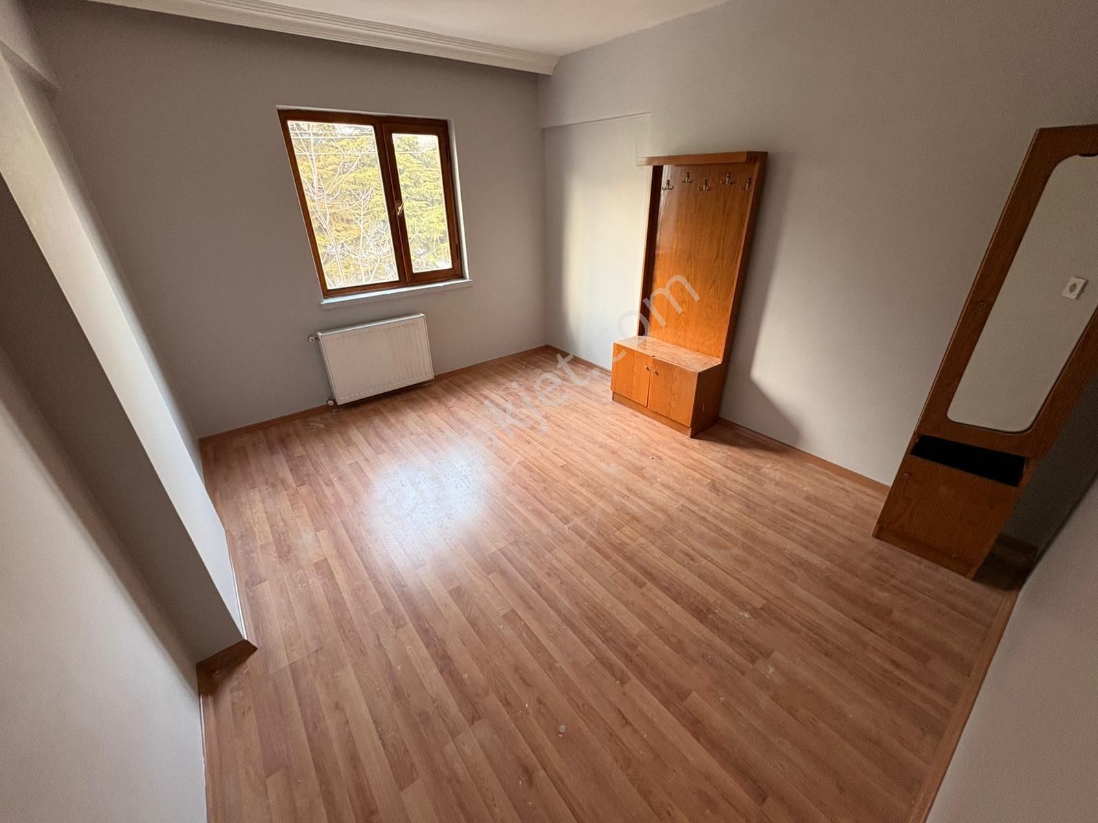 "sincan Merkeze Yürüme Mesafesinde Ara Katta Geniş M2'li Daire" - Görsel 5