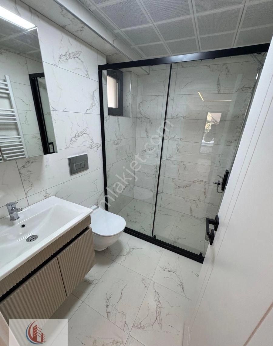 Bahçelide 2+1 Yeni Bina Köşe Teras Kullanımlı 9 Milyon Tl - Görsel 33