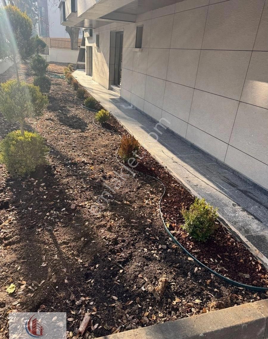 Bahçelide 2+1 Yeni Bina Köşe Teras Kullanımlı 9 Milyon Tl - Görsel 26