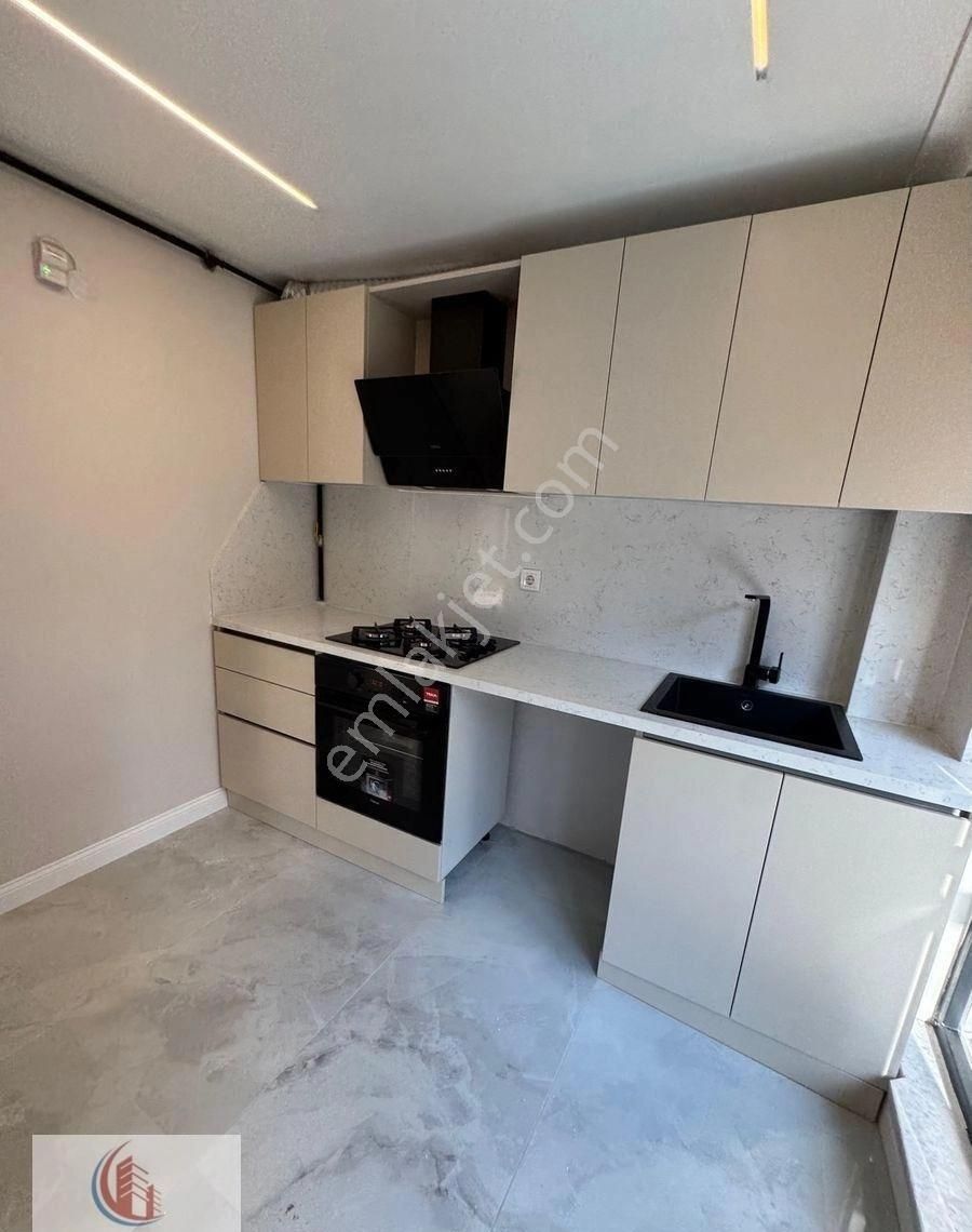 Bahçelide 2+1 Yeni Bina Köşe Teras Kullanımlı 9 Milyon Tl - Görsel 17