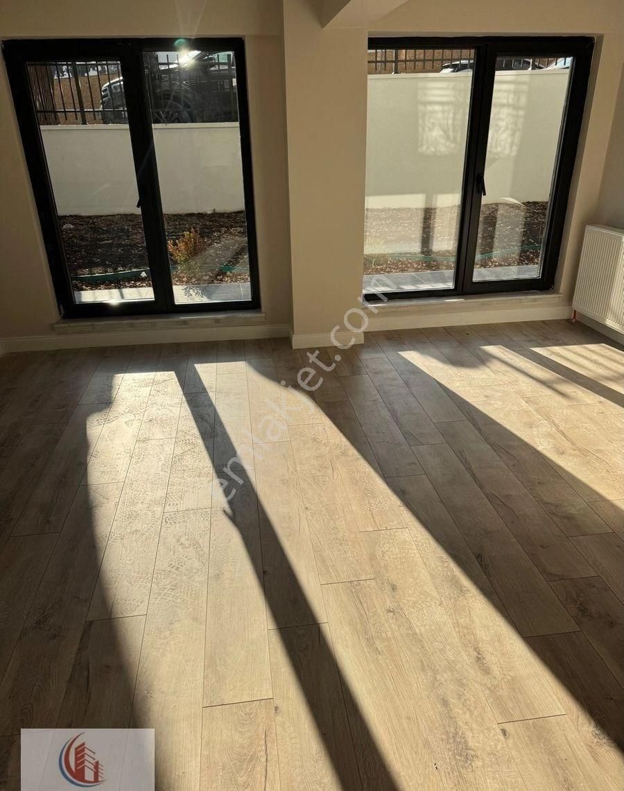 Bahçelide 2+1 Yeni Bina Köşe Teras Kullanımlı 9 Milyon Tl - Görsel 34