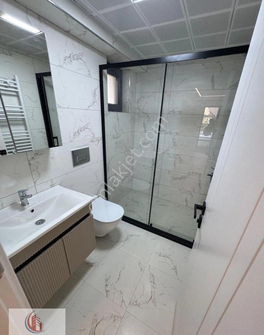 Bahçelide 2+1 Yeni Bina Köşe Teras Kullanımlı 9 Milyon Tl - Görsel 28