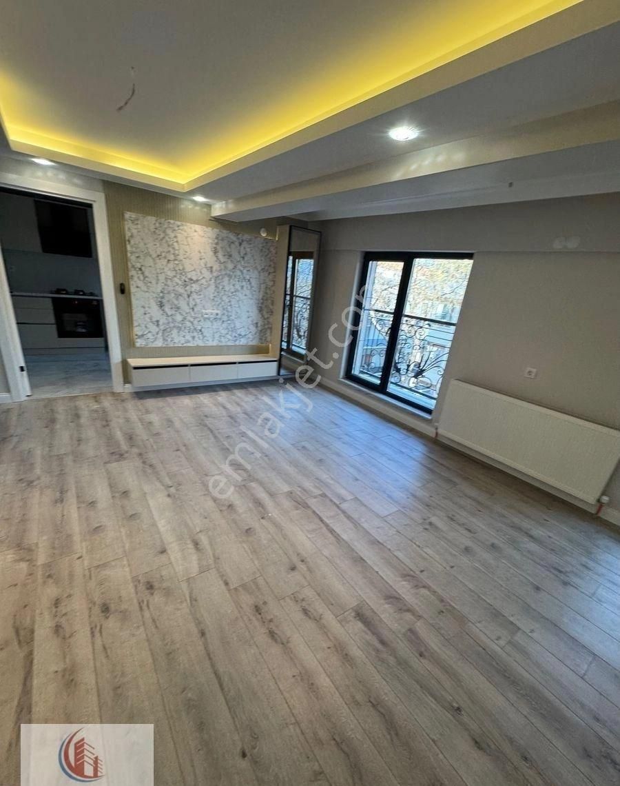 Bahçelide 2 + 1yeni Bina Teraslı Dubleks 12 Milyon 500 Bin Tl