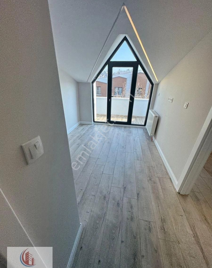 Bahçelide 2 + 1yeni Bina Teraslı Dubleks 12 Milyon 500 Bin Tl - Görsel 32