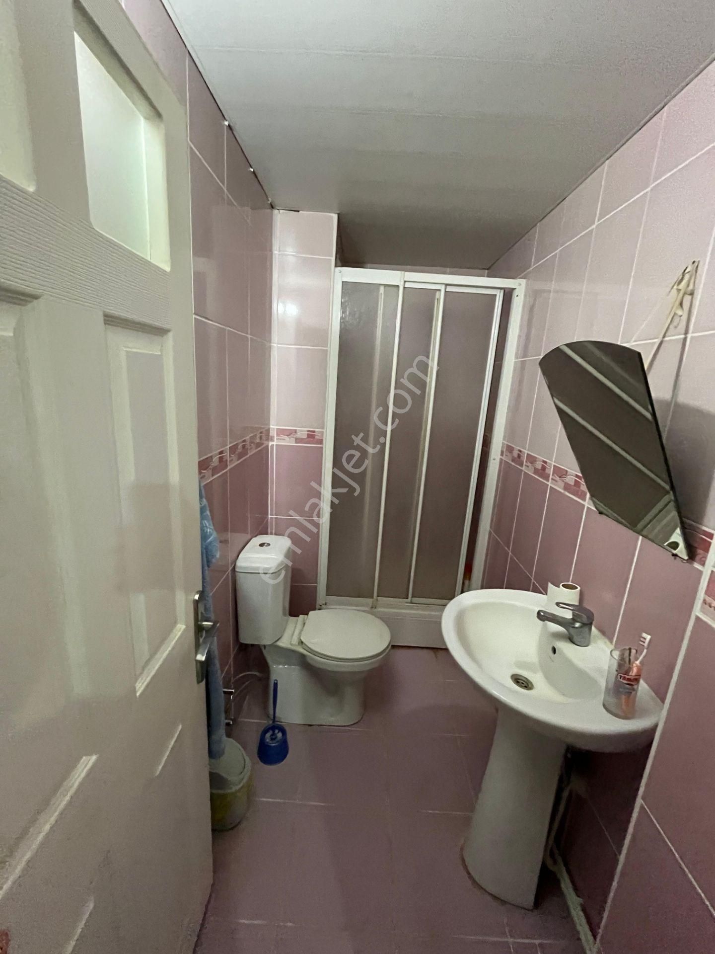 Seferihisar Hükümet Konağı Karşısı, Ebeveyn Banyolu, Doğalgazlı, Geniş 3+1 - Görsel 11