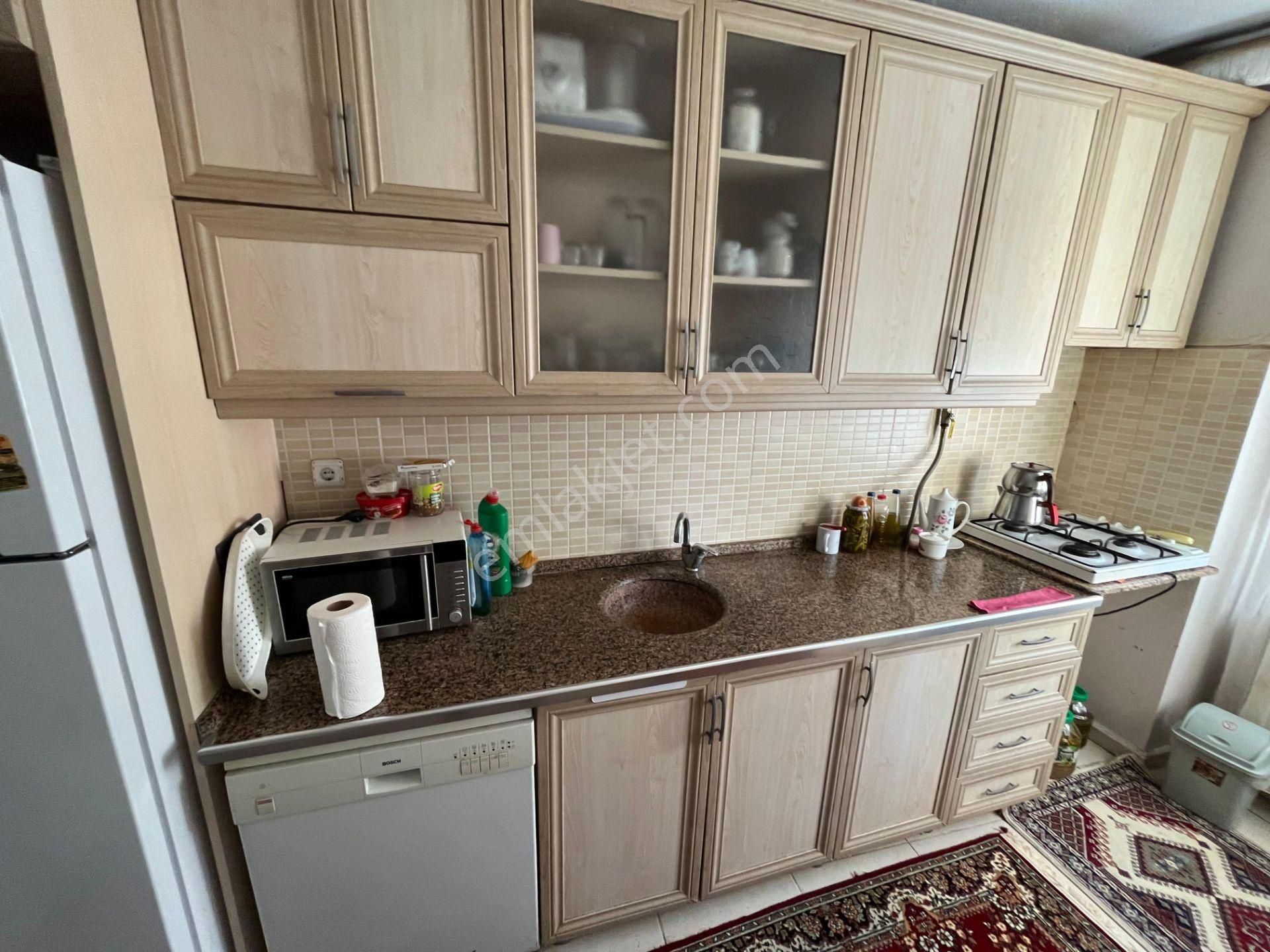 Seferihisar Hükümet Konağı Karşısı, Ebeveyn Banyolu, Doğalgazlı, Geniş 3+1 - Görsel 6