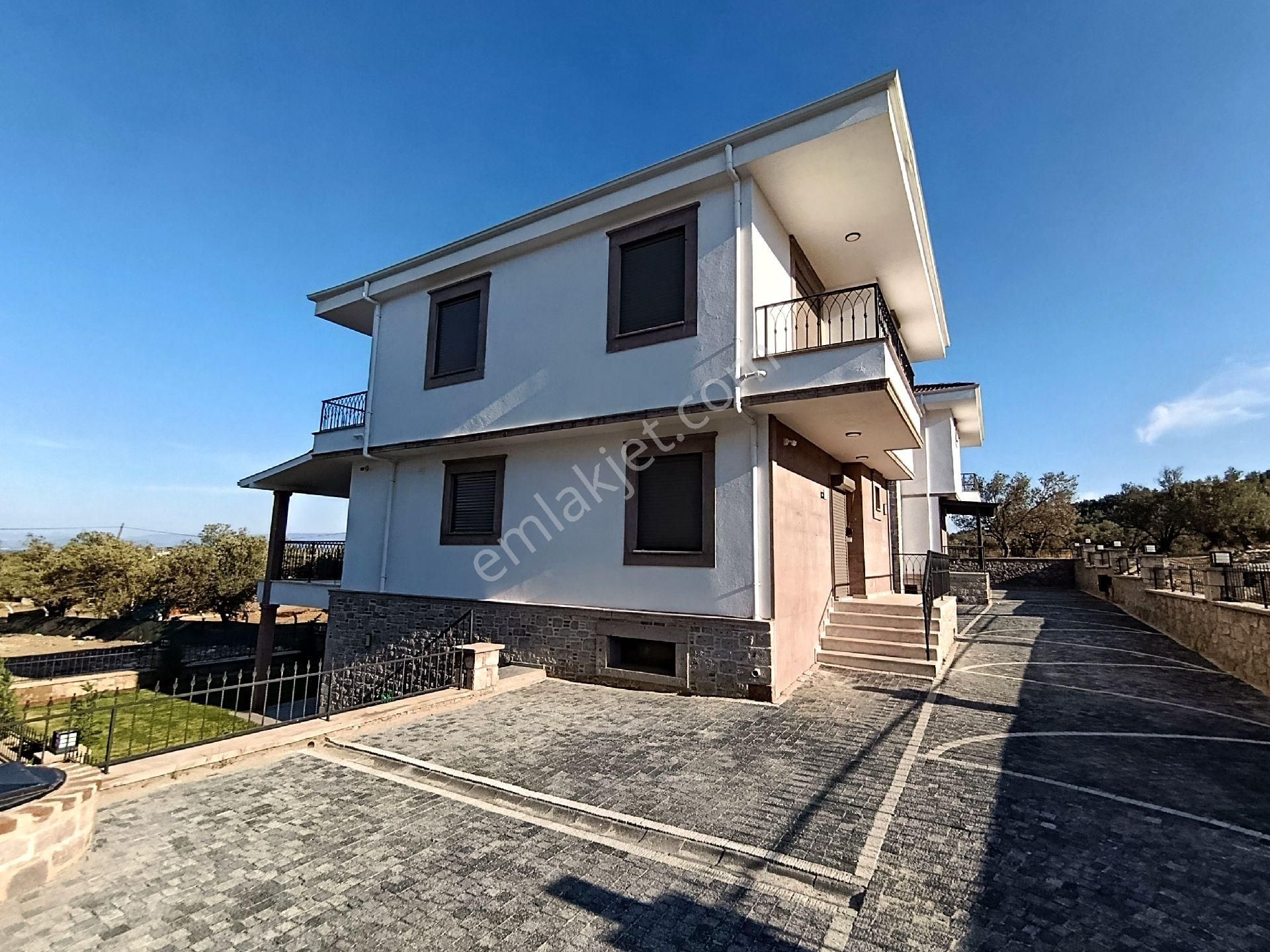 Taş Emlak'tan Cundada Deniz Manzaralı Tripleks Villalar - Görsel 31