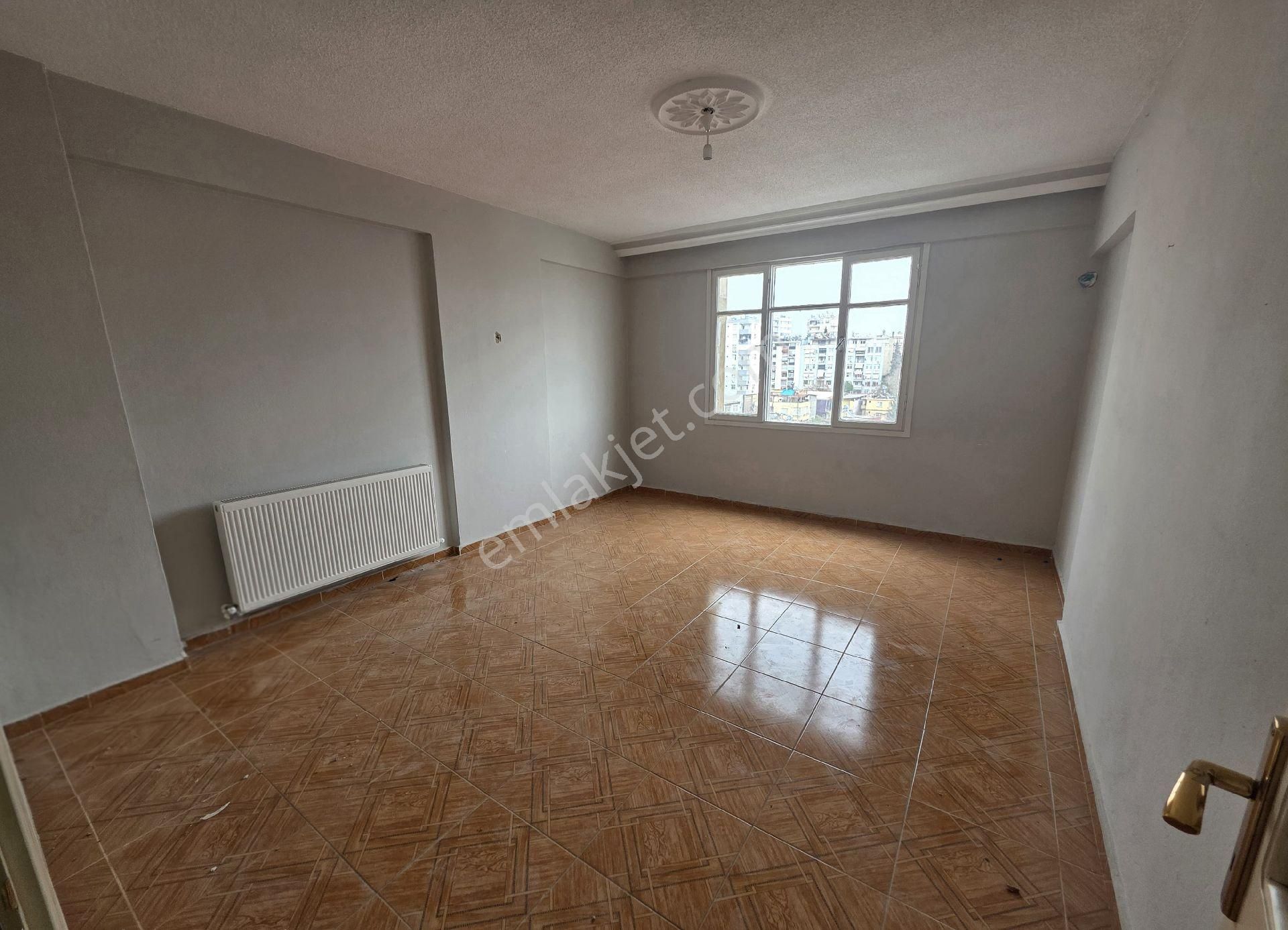 Yeşilyurt Mahallesinde İbo Osman Caddesi Üzeri 3+1 Doğalgazli Kiralık Daire - Görsel 4