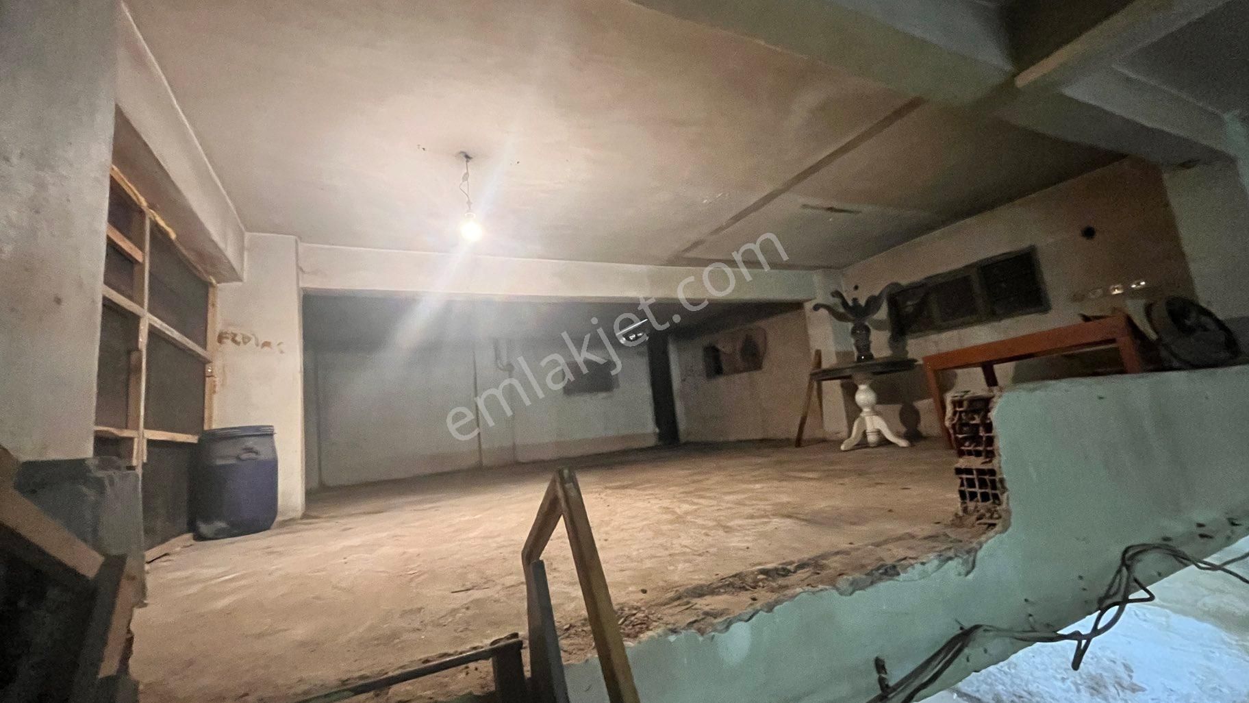 Asma Katlı Depo Ve Düz Ayak Depo Market Erenköy Gümrük Ve Ana Cadde Üzeri - Görsel 4