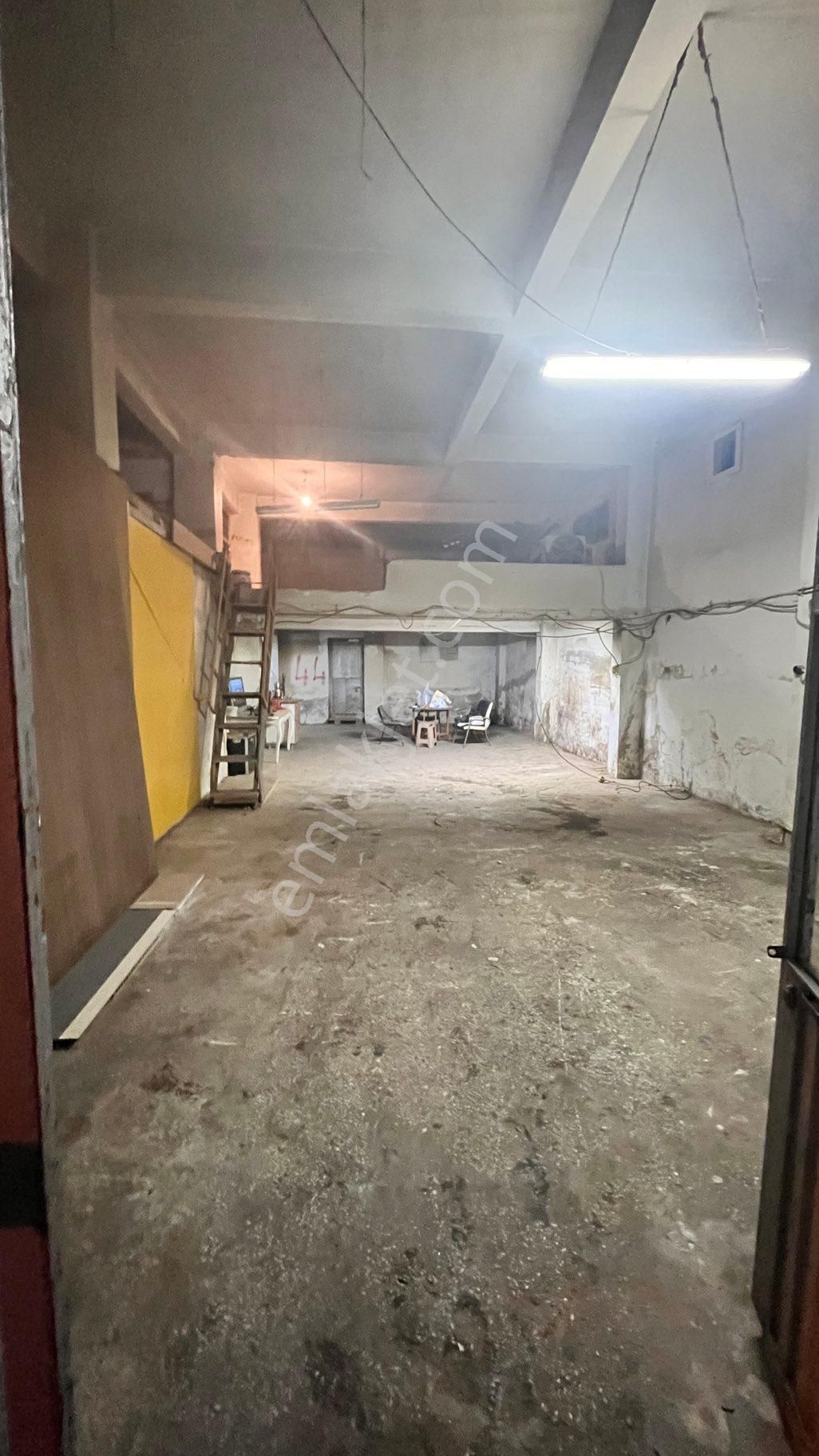 Asma Katlı Depo Ve Düz Ayak Depo Market Erenköy Gümrük Ve Ana Cadde Üzeri - Görsel 21