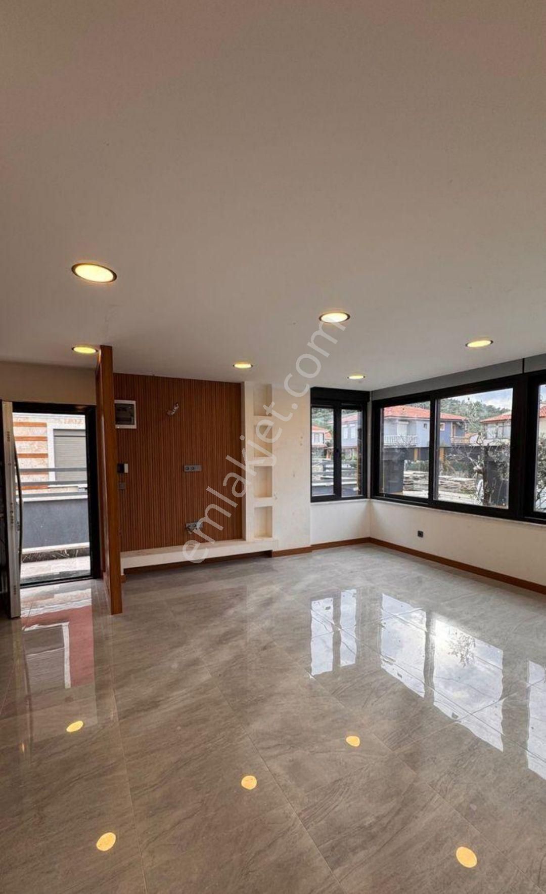 Taş Emlak'tan Çamlıkta Müstakil Sıfır Villa - Görsel 13