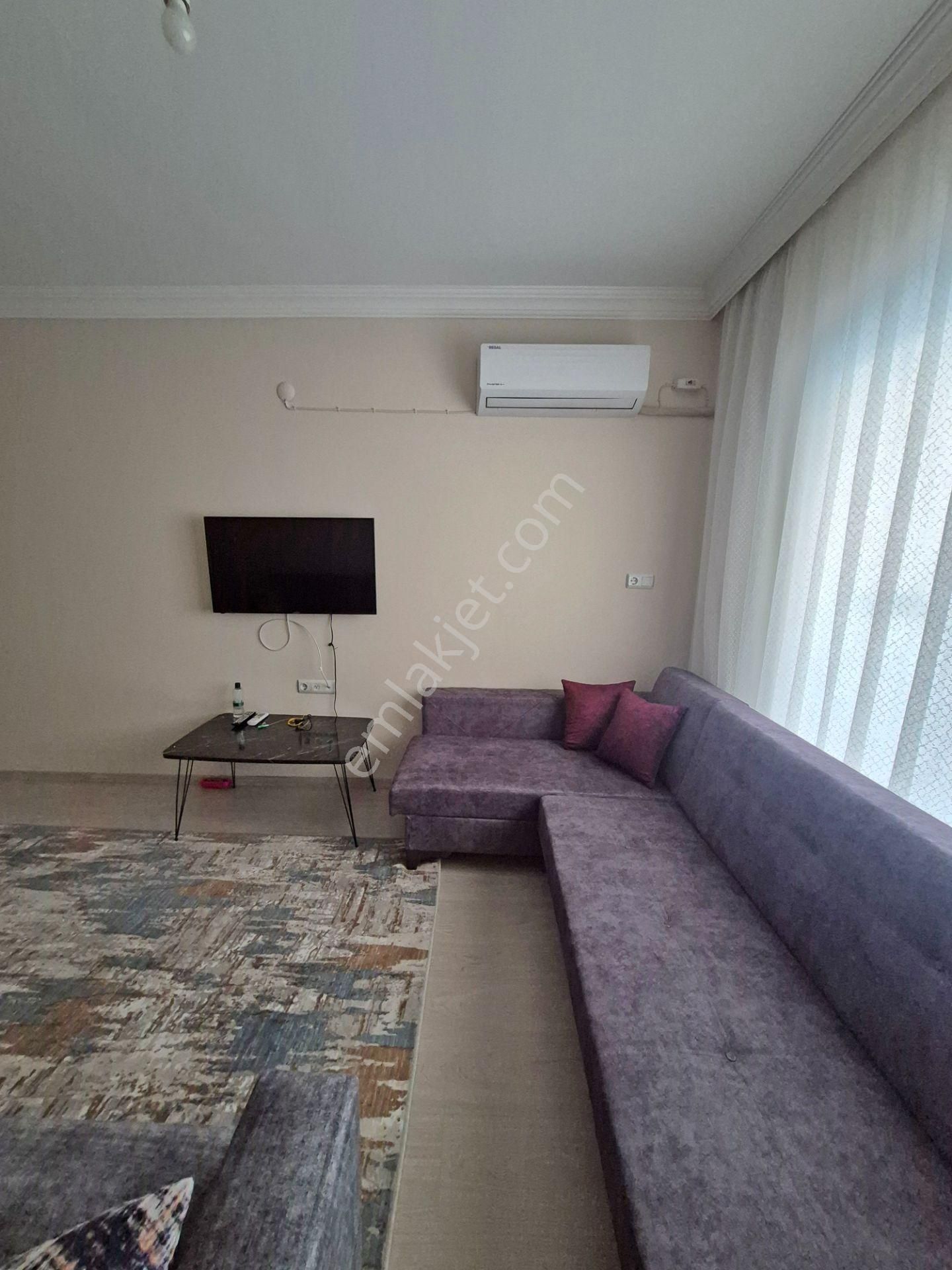 Çarşı Merkezde Doğalgazlı Eşyalı 1+1 Kiralık Geniş Daire - Görsel 13