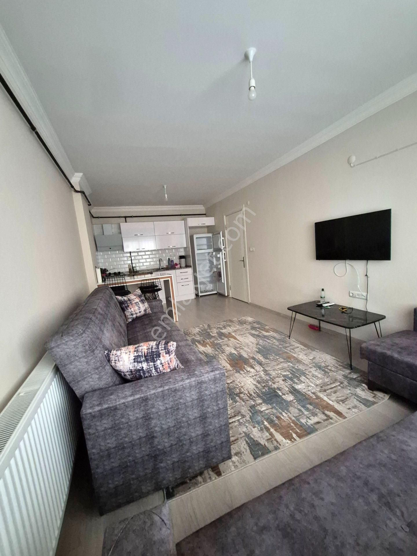 Çarşı Merkezde Doğalgazlı Eşyalı 1+1 Kiralık Geniş Daire - Görsel 10