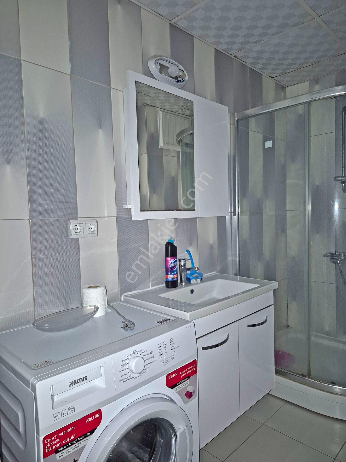 Çarşı Merkezde Doğalgazlı Eşyalı 1+1 Kiralık Geniş Daire - Görsel 21