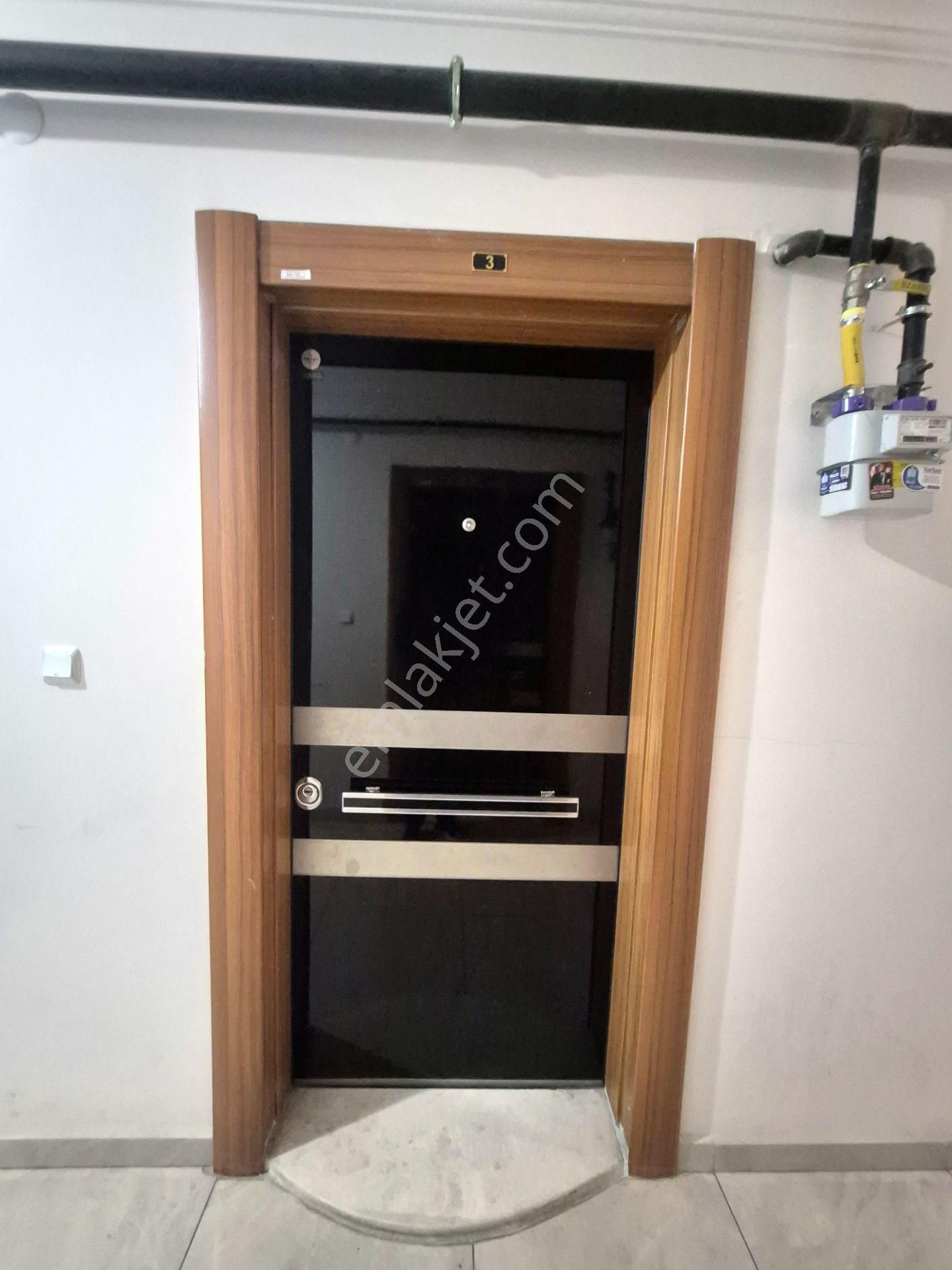 Çarşı Merkezde Doğalgazlı Eşyalı 1+1 Kiralık Geniş Daire - Görsel 6