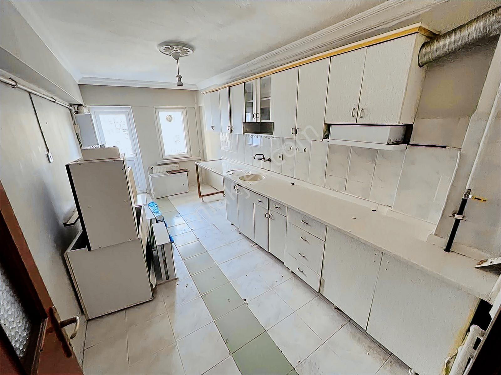 Yüce'den▓3+1 Sarayın Tam Merkezin'de 1.katta Fırsat Daire - Görsel 7