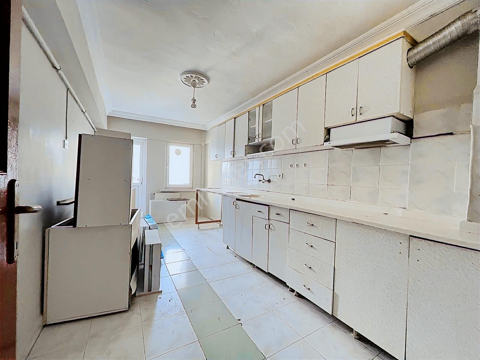 Yüce'den▓3+1 Sarayın Tam Merkezin'de 1.katta Fırsat Daire - Görsel 6